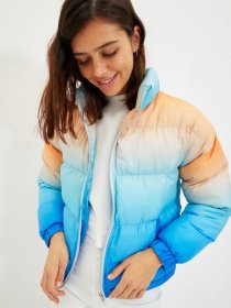 Пуховик Trendyol модель TWOAW22MO0249/Cok Renkli Фото