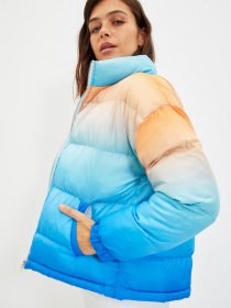 Пуховик Trendyol модель TWOAW22MO0249/Cok Renkli Фото