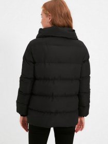 Пуховик Trendyol модель TWOAW22MO0402/Siyah Пуховик Trendyol модель TWOAW22MO0402/Siyah Фото