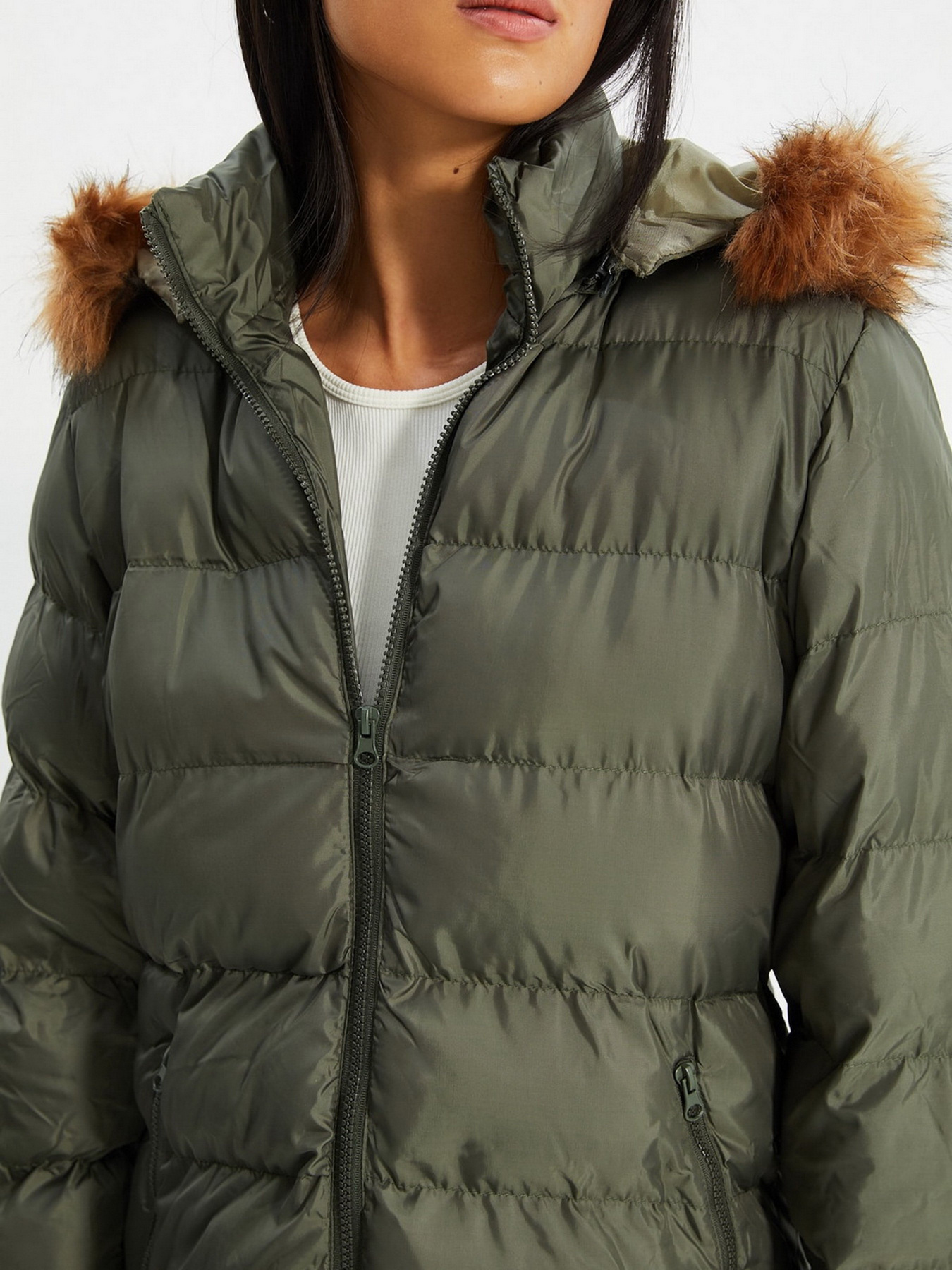 Пуховик Trendyol модель TWOAW22MO0275/Haki Пуховик Trendyol модель TWOAW22MO0275/Haki Фото