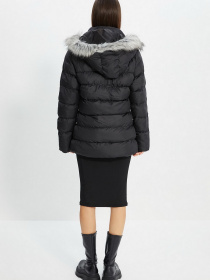 Пуховик Trendyol модель TWOAW22MO0275/Siyah Фото