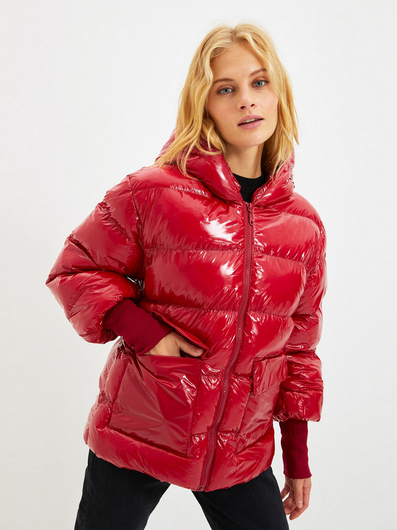 Зимняя куртка Trendyol модель TWOAW20MO0014/Kirmizi Зимняя куртка Trendyol модель TWOAW20MO0014/Kirmizi Фото