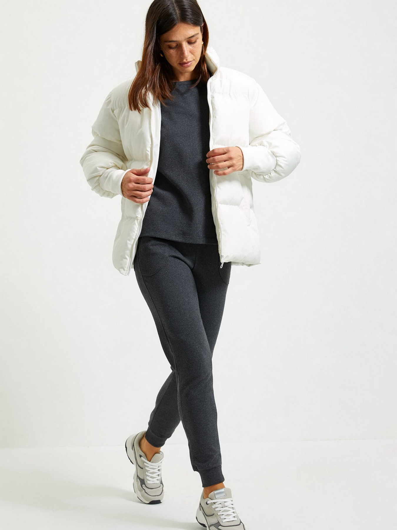 Зимова куртка Trendyol модель TWOAW22MO0002/Tas Фото