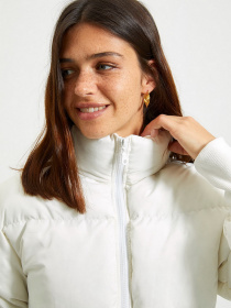 Зимняя куртка Trendyol модель TWOAW22MO0002/Tas Фото