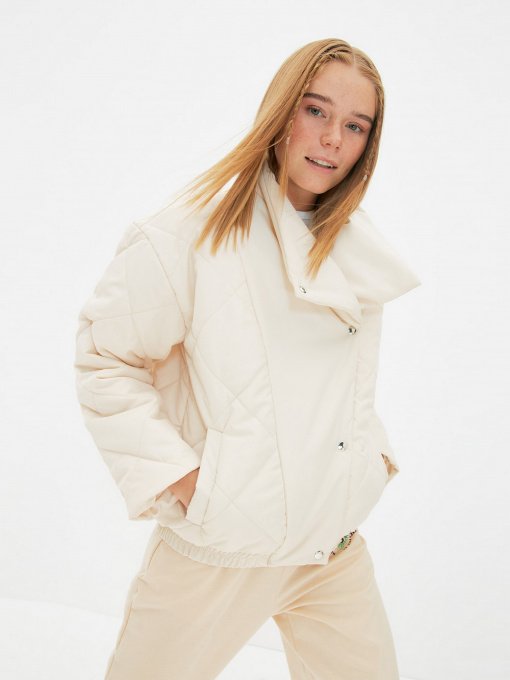 Зимняя куртка Trendyol модель TWOAW22MO0116/Ekru Фото