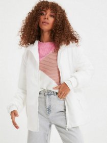 Демісезонна куртка Trendyol модель TWOAW22MO0067/Ekru Фото