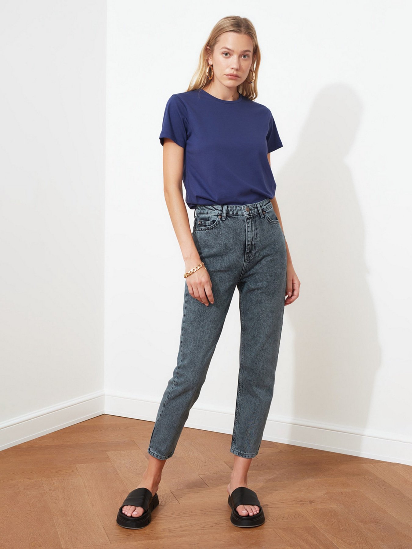 Джинси мом Trendyol Mom модель TWOAW20JE0180/Antrasit Фото