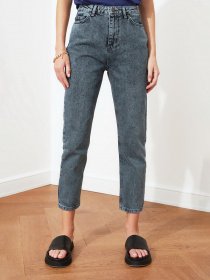 Джинси мом Trendyol Mom модель TWOAW20JE0180/Antrasit Фото