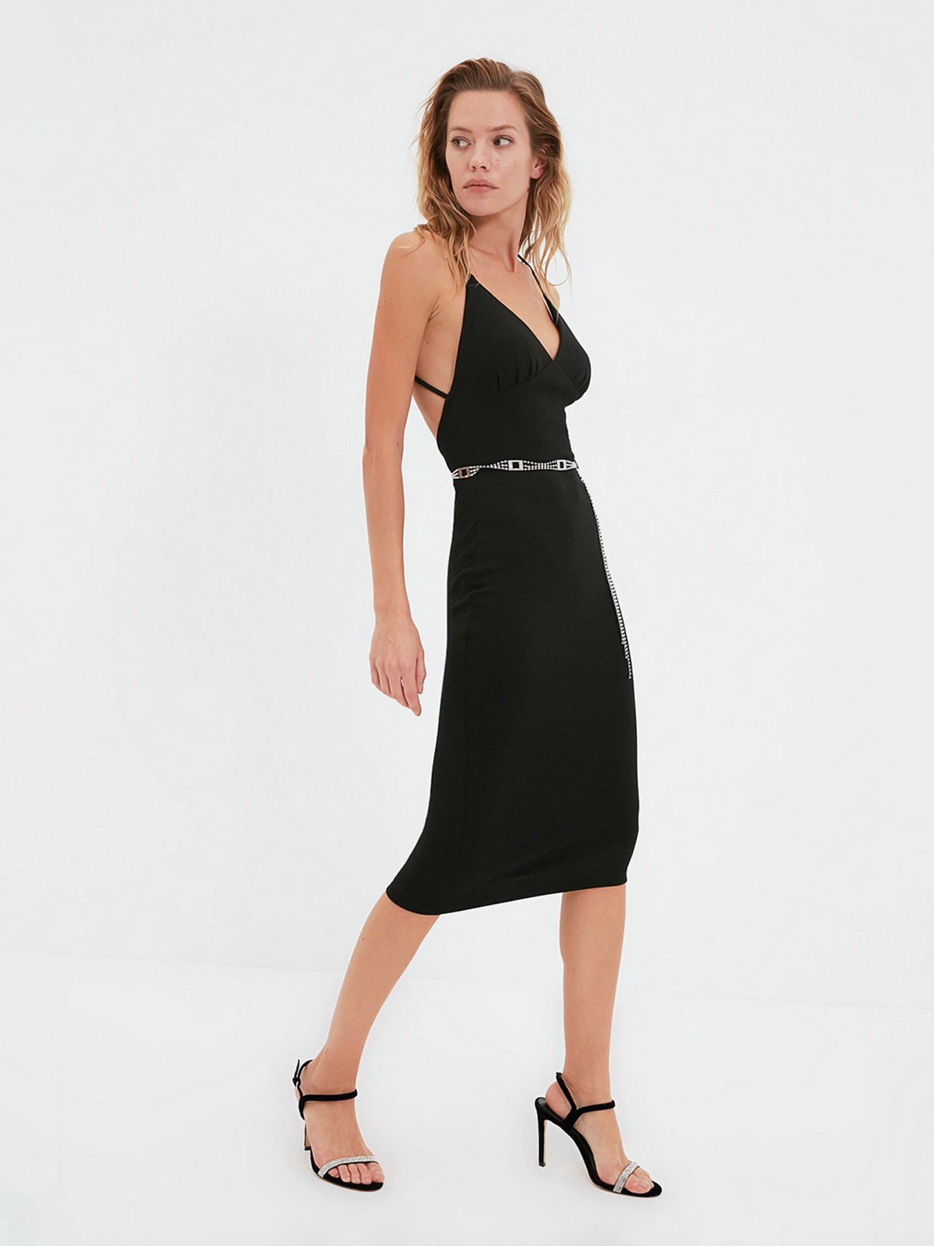 Сукня міді Trendyol модель TPRAW22EL1040/Siyah Фото