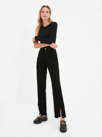 Расклешенные джинсы Trendyol Bootcut модель TWOAW22JE1199/Siyah Фото