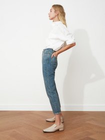Джинси мом Trendyol Mom модель TWOAW21JE0223/Mavi Фото