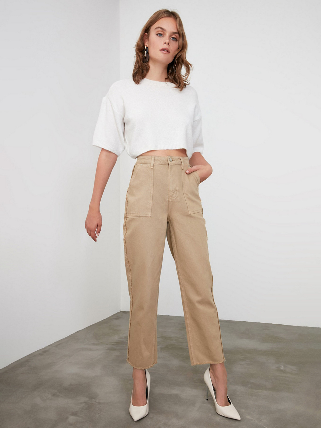 Прямі джинси Trendyol Straight модель TWOAW21JE0072/Camel Фото