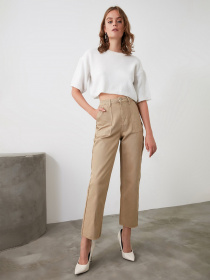 Прямі джинси Trendyol Straight модель TWOAW21JE0072/Camel Фото