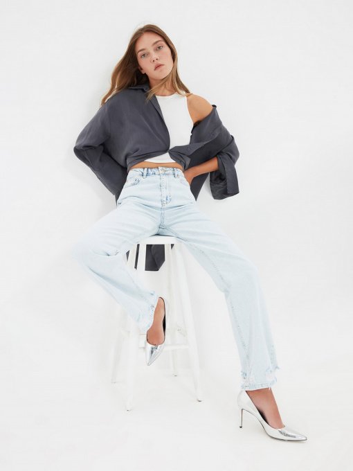 Прямые джинсы Trendyol Wide Leg модель TWOAW22JE0457/Acik Mavi Фото