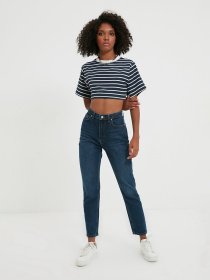 Джинси мом Trendyol Mom модель TWOAW22JE1277/Koyu Mavi Фото