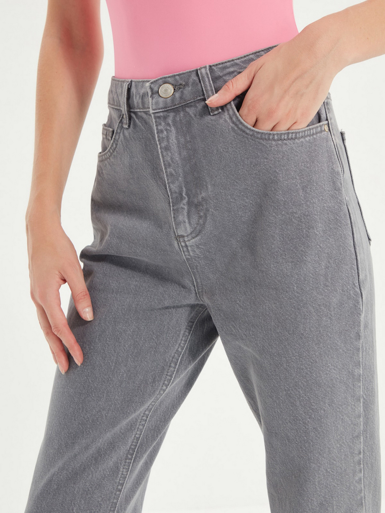 Прямі джинси Trendyol Mom модель TWOAW22JE0364/Gri Фото