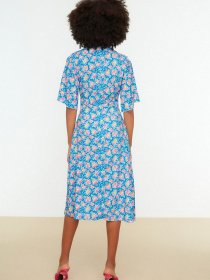 Сукня міді Trendyol модель TWOSS22EL0072/Mavi Сукня міді Trendyol модель TWOSS22EL0072/Mavi Фото