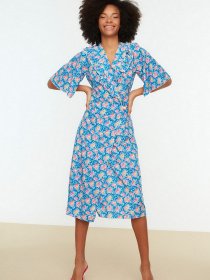 Сукня міді Trendyol модель TWOSS22EL0072/Mavi Сукня міді Trendyol модель TWOSS22EL0072/Mavi Фото