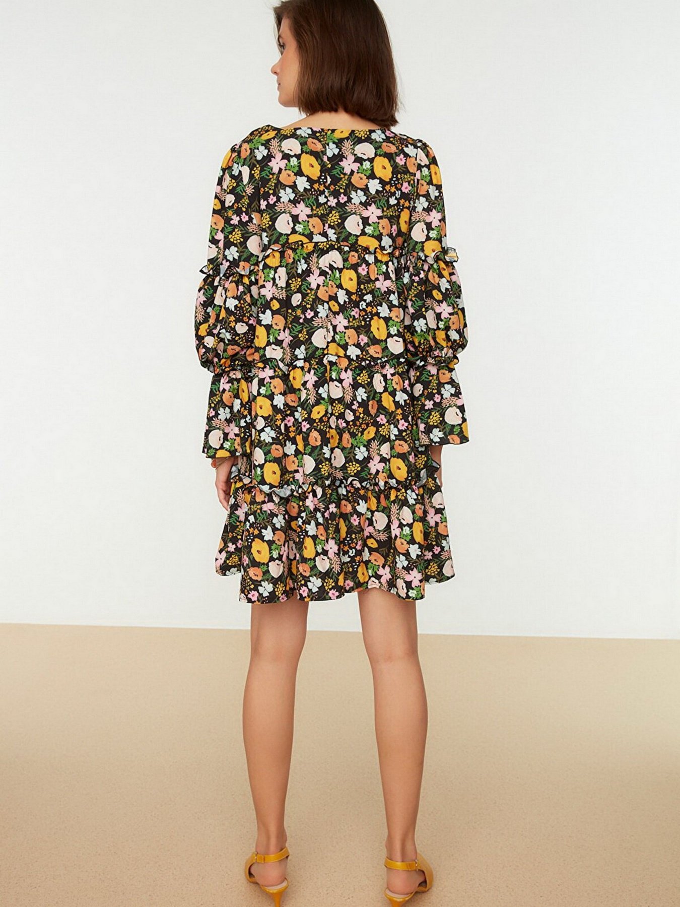 Сукня міні Trendyol модель TWOSS22EL0070/Cok Renkli Фото