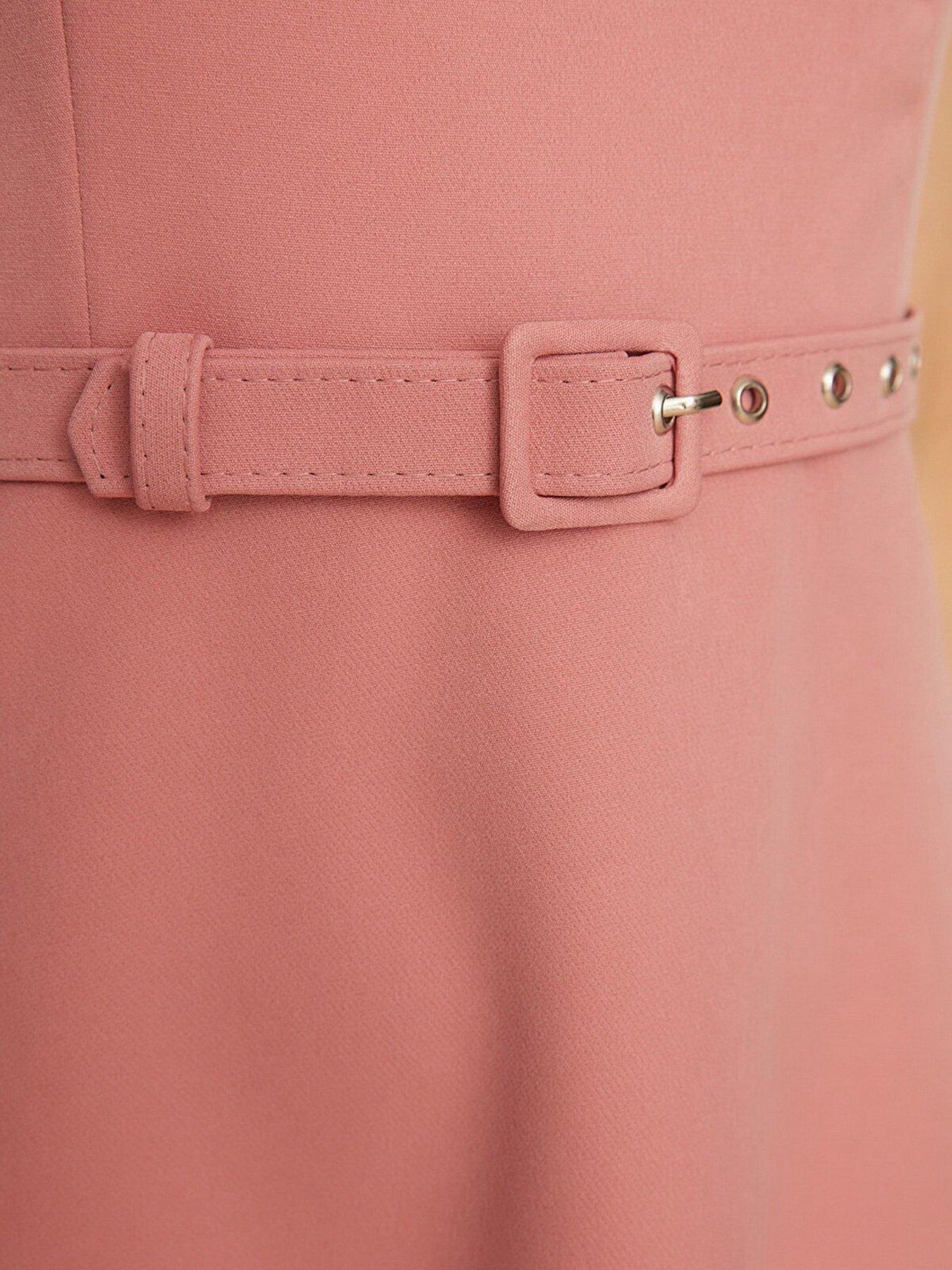 Платье миди Trendyol модель TWOSS22EL0139/Gul Kurusu Фото