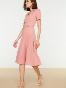 Платье миди Trendyol модель TWOSS22EL0139/Gul Kurusu Фото