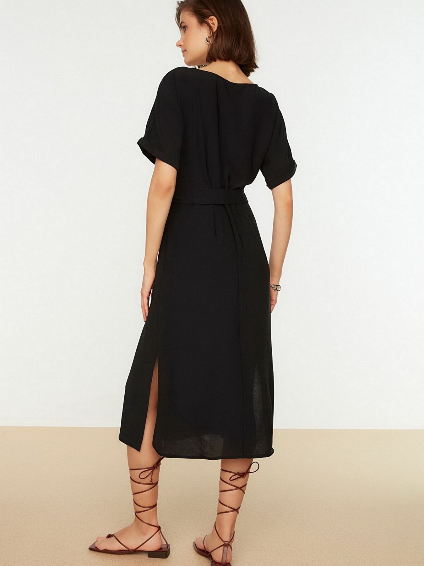 Платье миди Trendyol модель TWOSS22EL0075/Siyah Фото