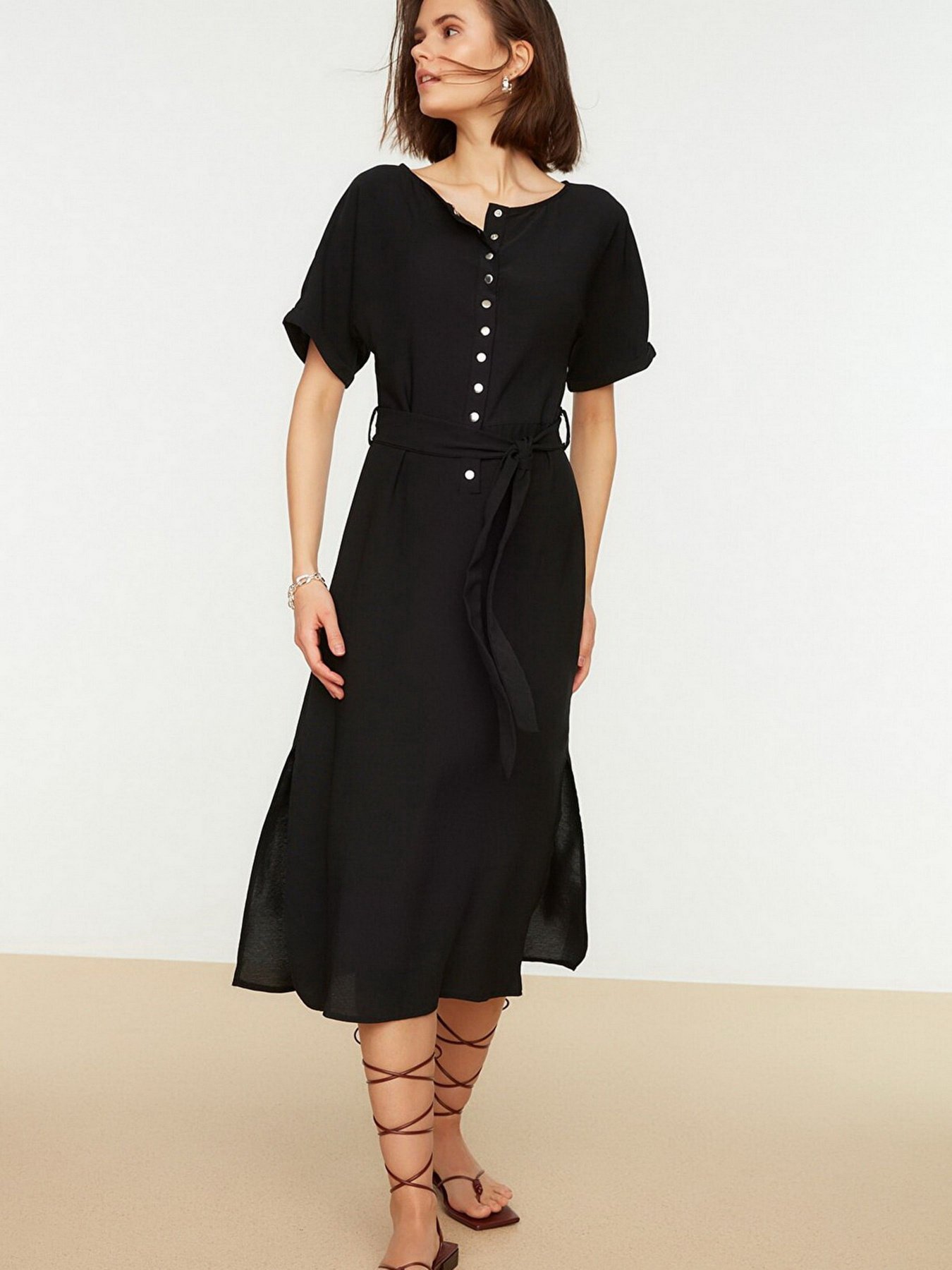 Платье миди Trendyol модель TWOSS22EL0075/Siyah Фото