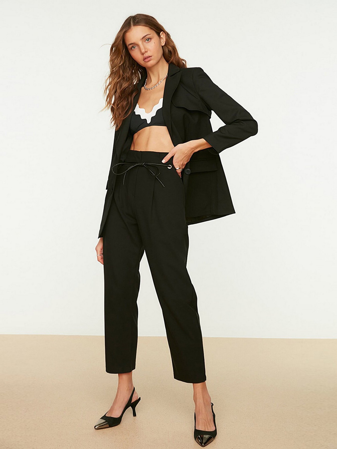 Пиджак Trendyol модель TWOSS22CE0013/Siyah Фото