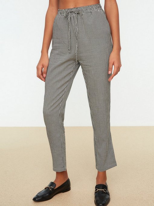 Повседневные штаны Trendyol модель TWOSS22PL0026/Siyah Фото