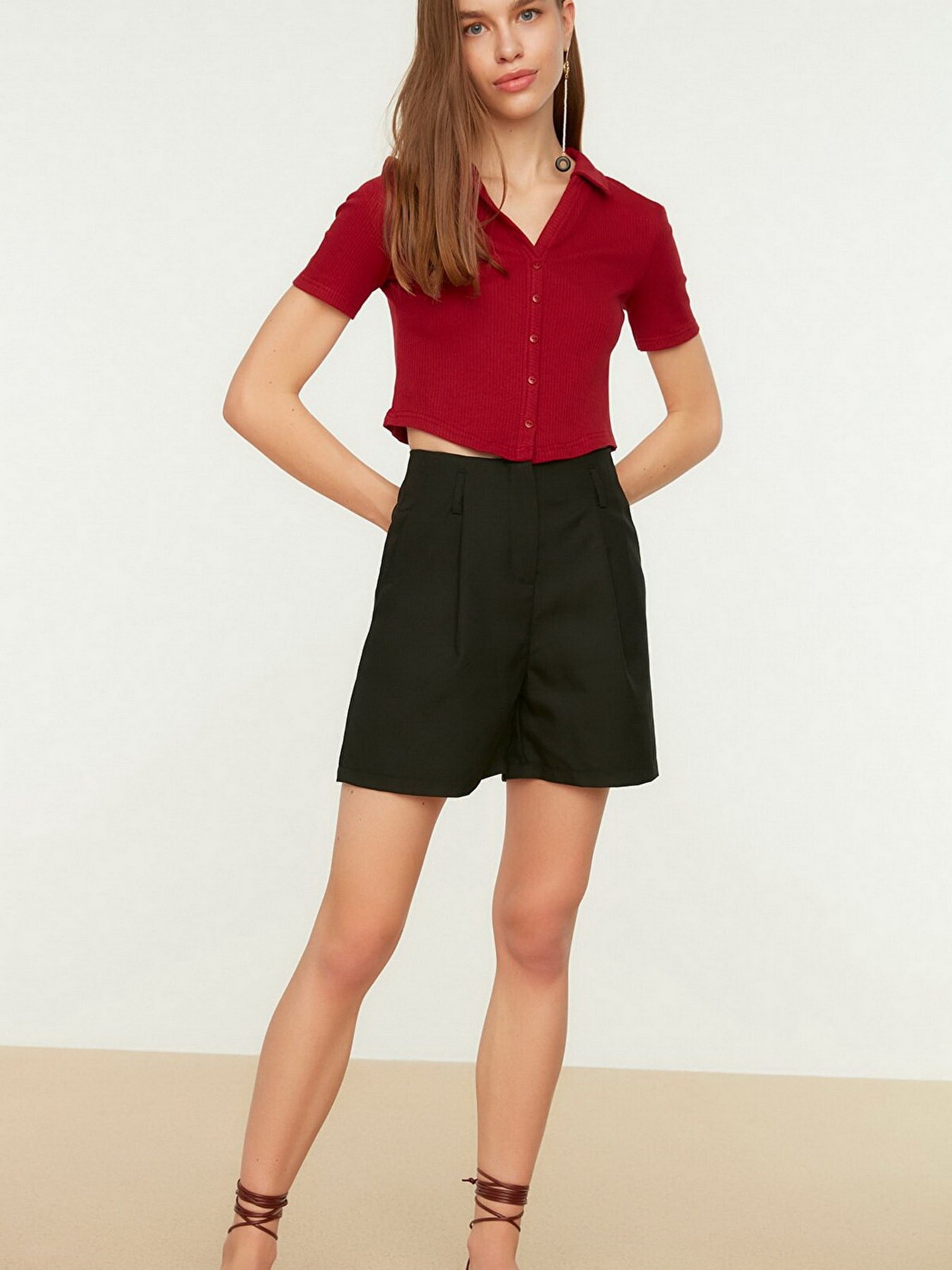 Шорти Trendyol модель TWOSS22SR0013/Siyah Фото