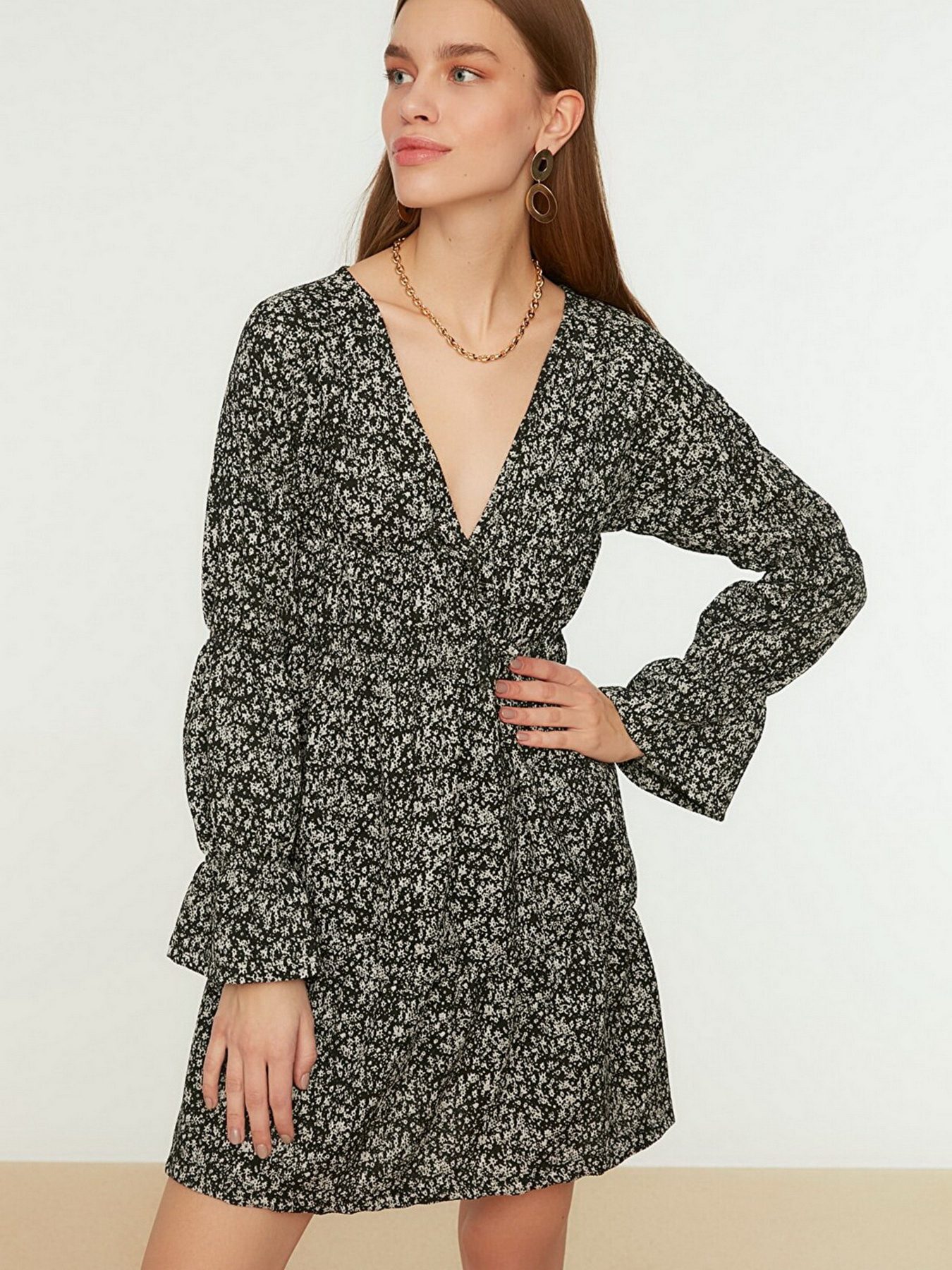 Платье мини Trendyol модель TWOSS22EL0832/Siyah Фото