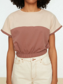 Футболка Trendyol модель TWOSS22TS0245/Kahverengi Фото