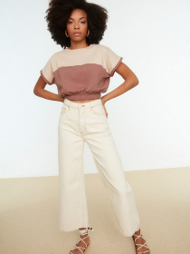 Футболка Trendyol модель TWOSS22TS0245/Kahverengi Фото