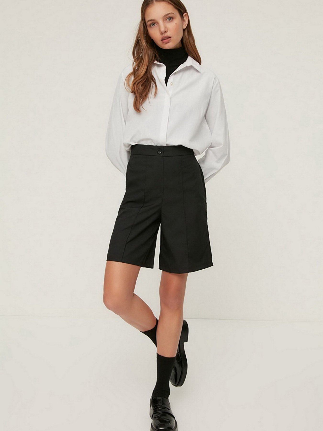 Шорти Trendyol модель TWOSS22SR0026/Siyah Фото