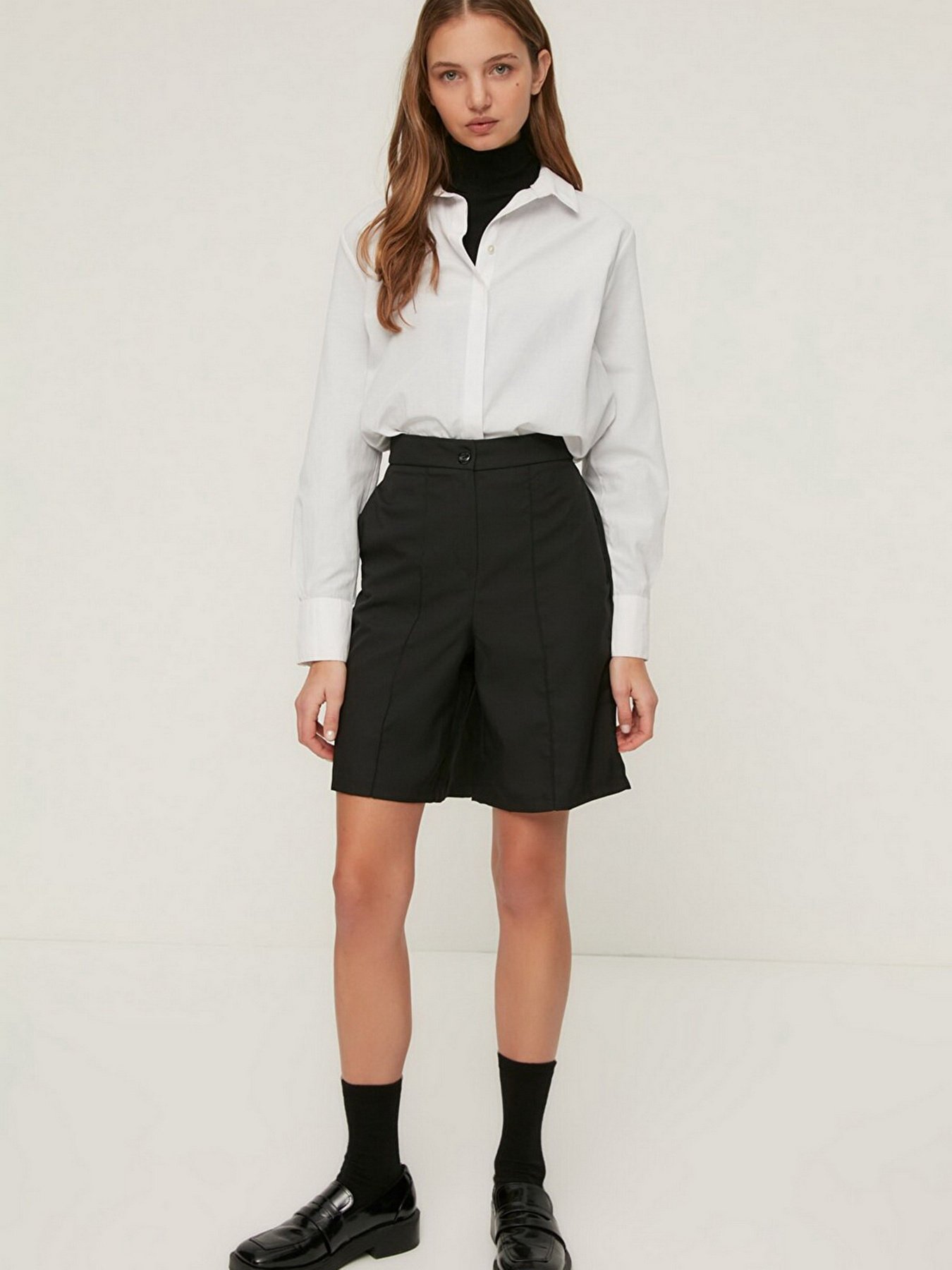 Шорти Trendyol модель TWOSS22SR0026/Siyah Фото