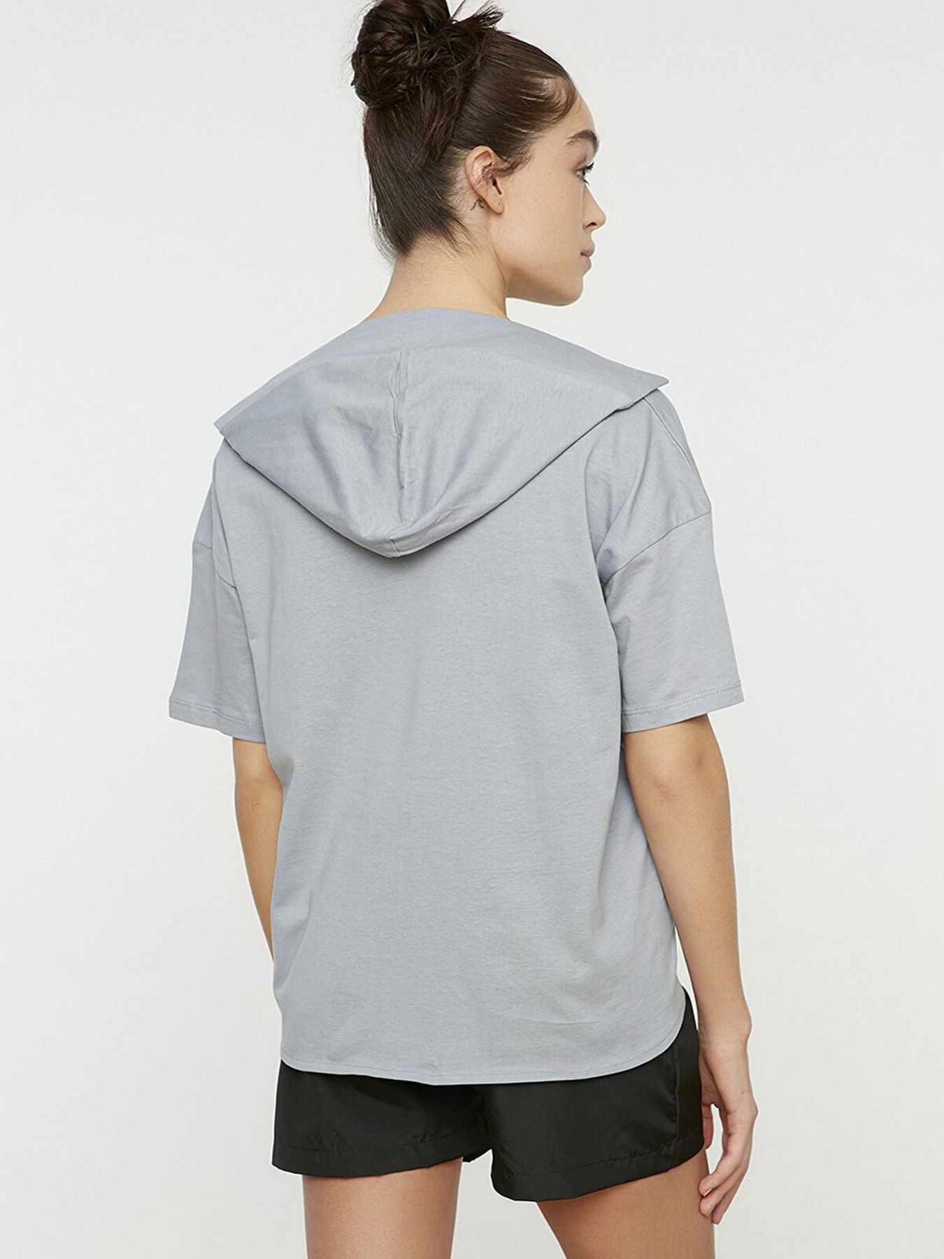 Футболка Trendyol модель TWOSS22TS0239/Gri Фото