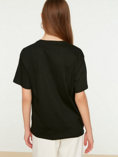 Футболка Trendyol модель TWOSS22TS0546/Siyah — фото - INTERTOP
