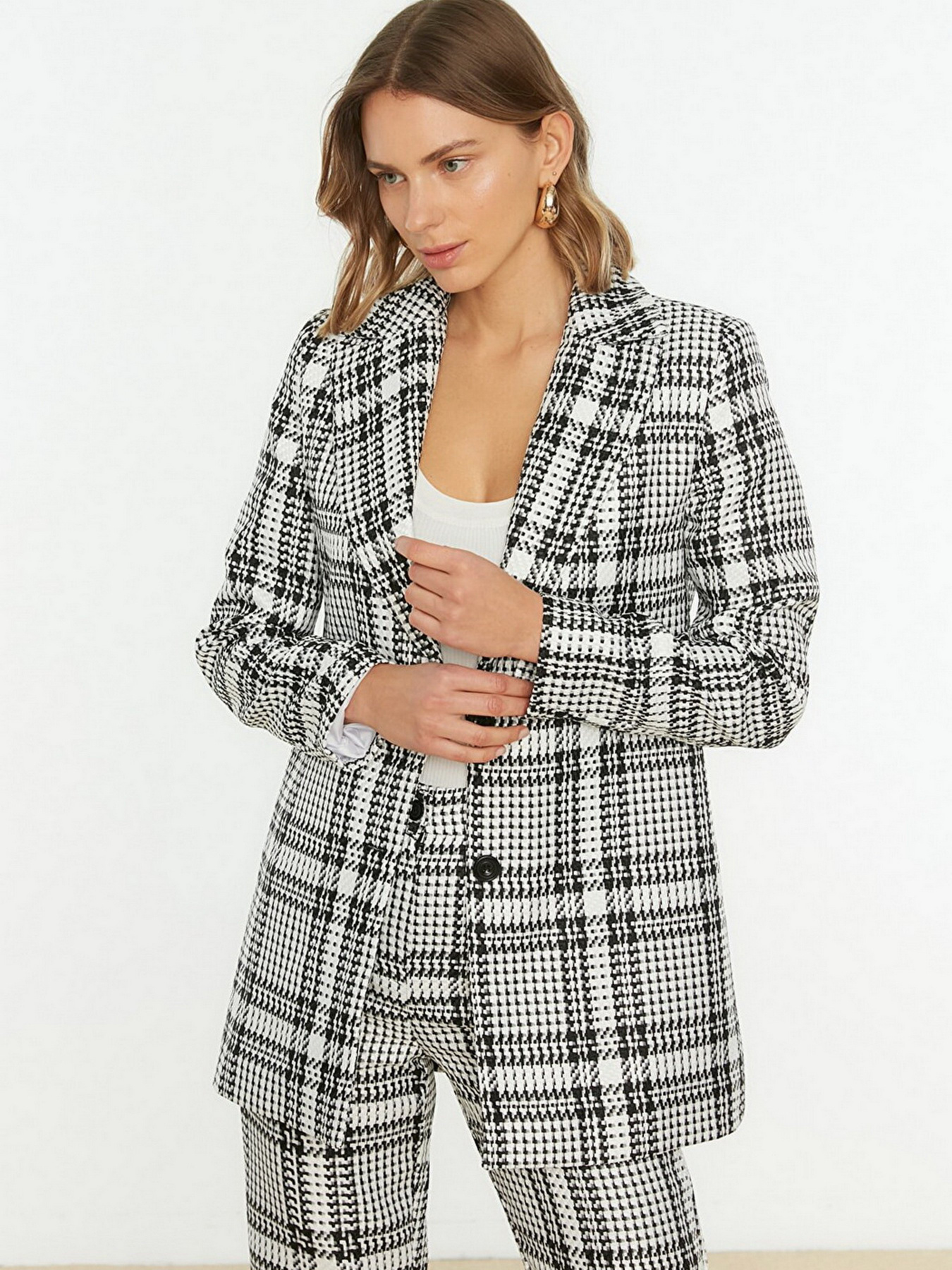 Пиджак Trendyol модель TWOSS22CE0093/Siyah Фото