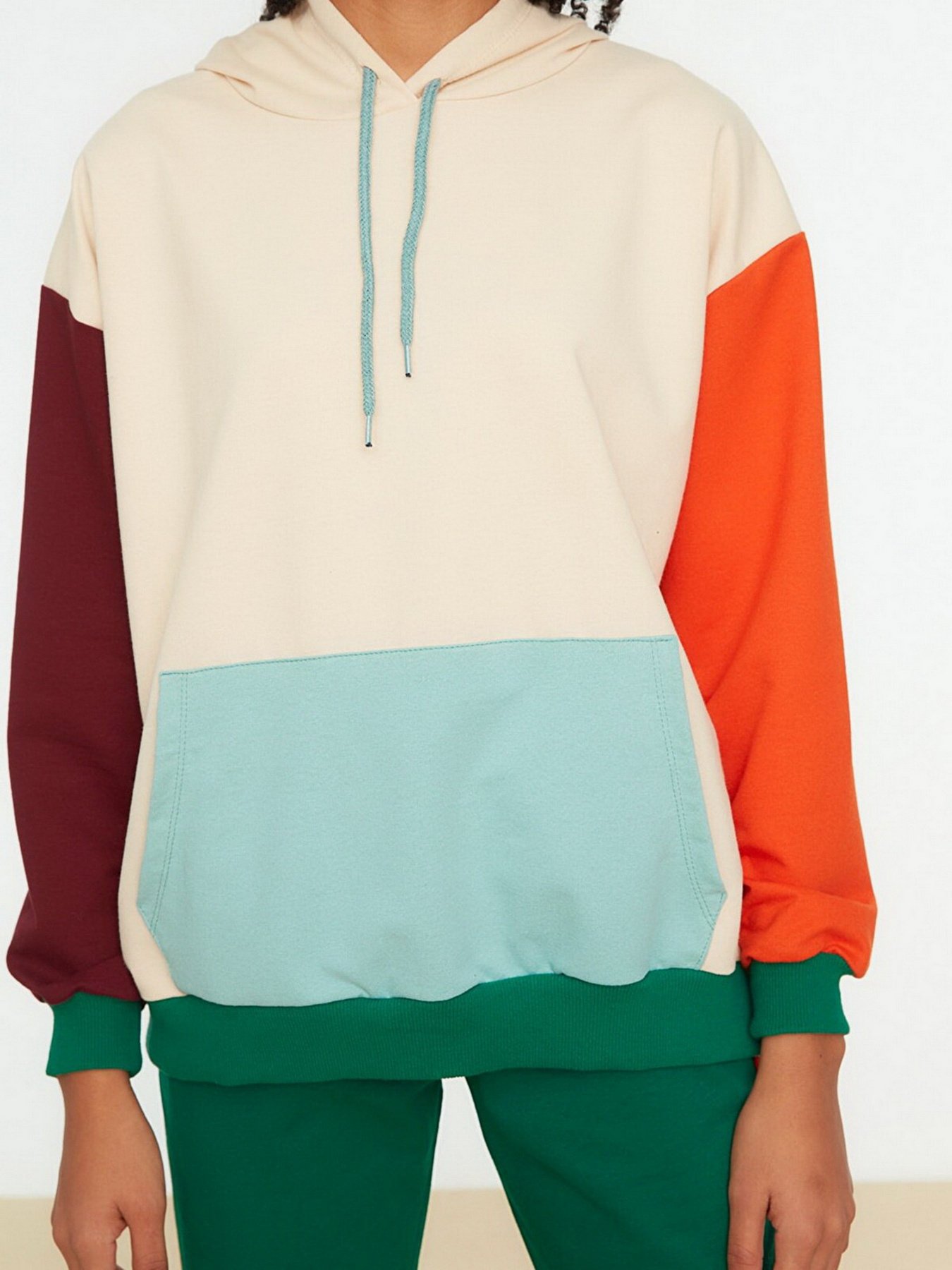 Худи Trendyol модель TWOSS22SW0069/Cok Renkli Фото