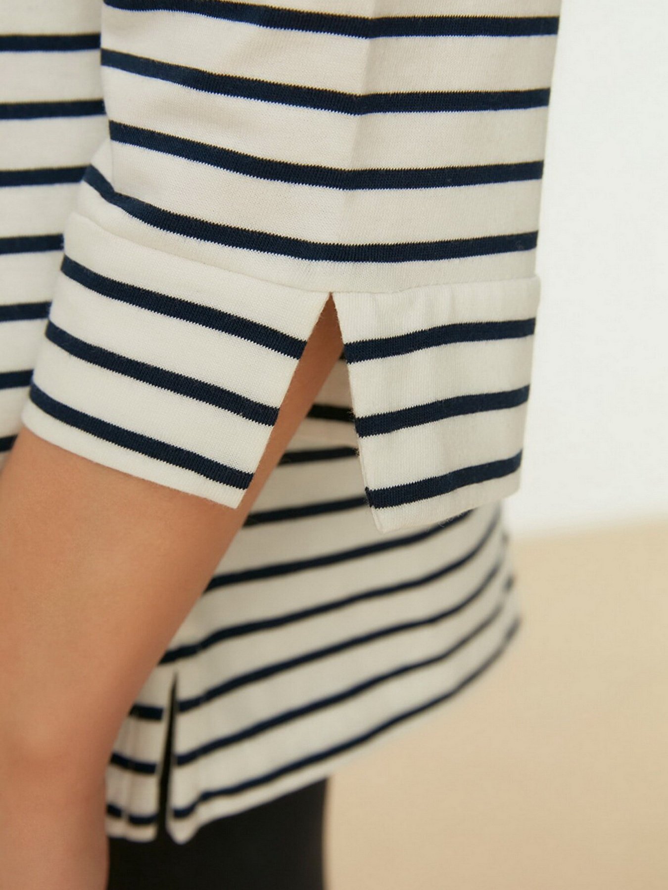 Лонгслів Trendyol модель TWOSS22BZ0691/Beyaz Фото