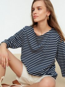 Лонгслів Trendyol модель TWOSS22BZ0691/Lacivert Фото