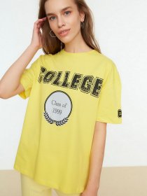 Футболка Trendyol модель TWOSS22TS0650/Sari Фото