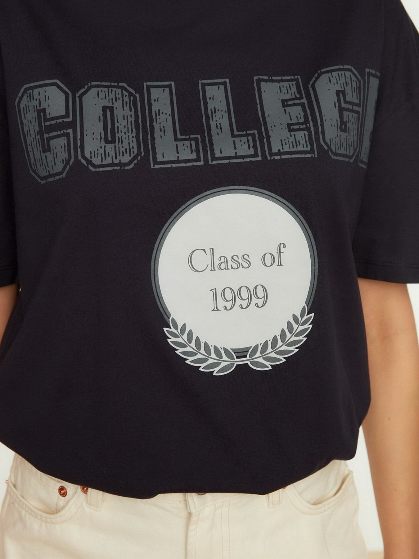 Футболка Trendyol модель TWOSS22TS0650/Lacivert Фото