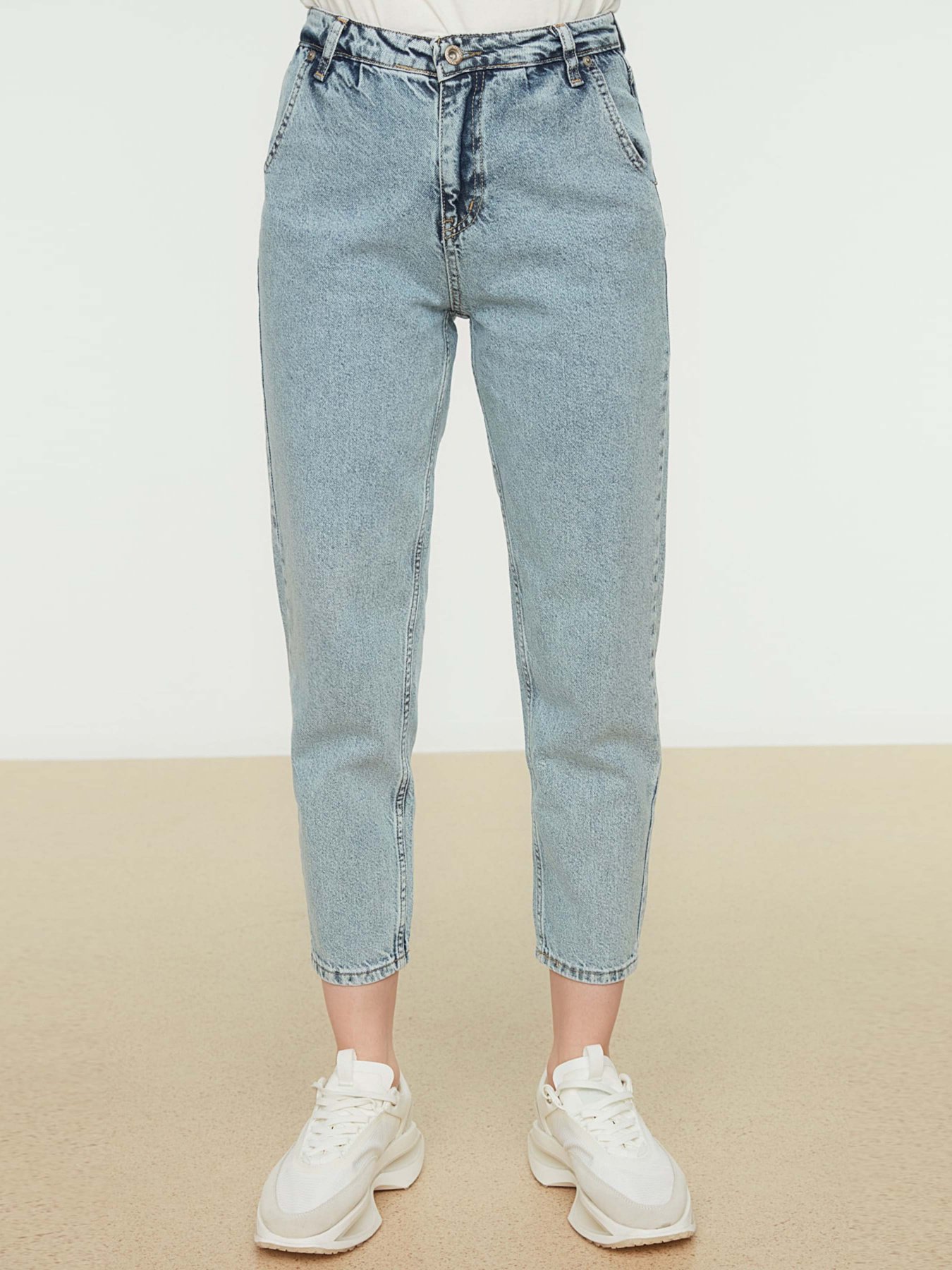 Завужені джинси Trendyol модель TCTSS22JE0048/Mavi Фото