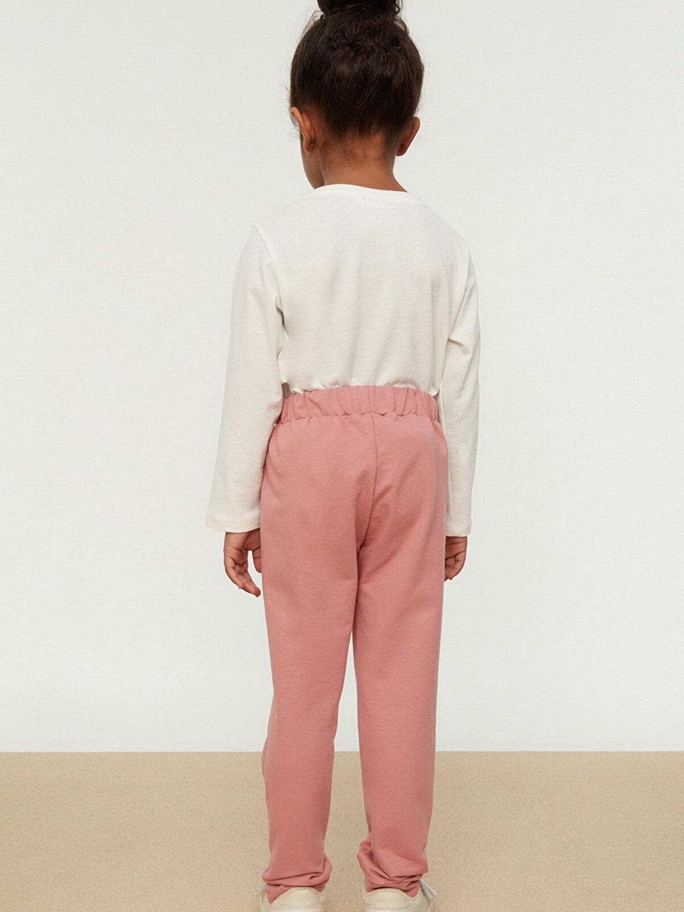 Штаны спортивные Trendyol модель TKDSS22EA0010/Pudra Фото