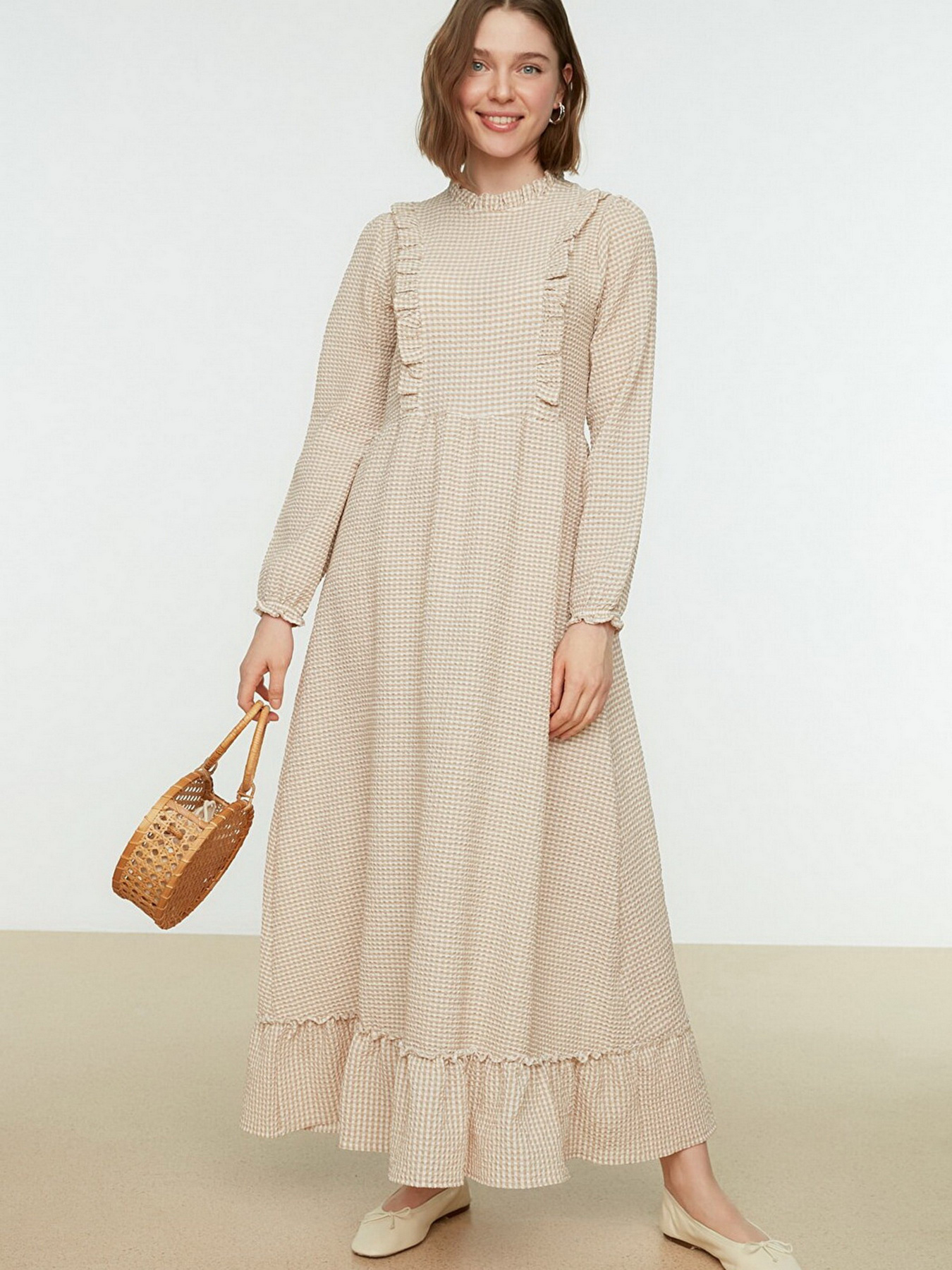 Платье макси Trendyol модель TCTSS21EB0028/Bej Фото