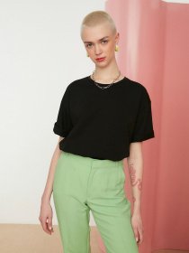 Футболка Trendyol модель TWOSS22TS0852/Siyah Фото