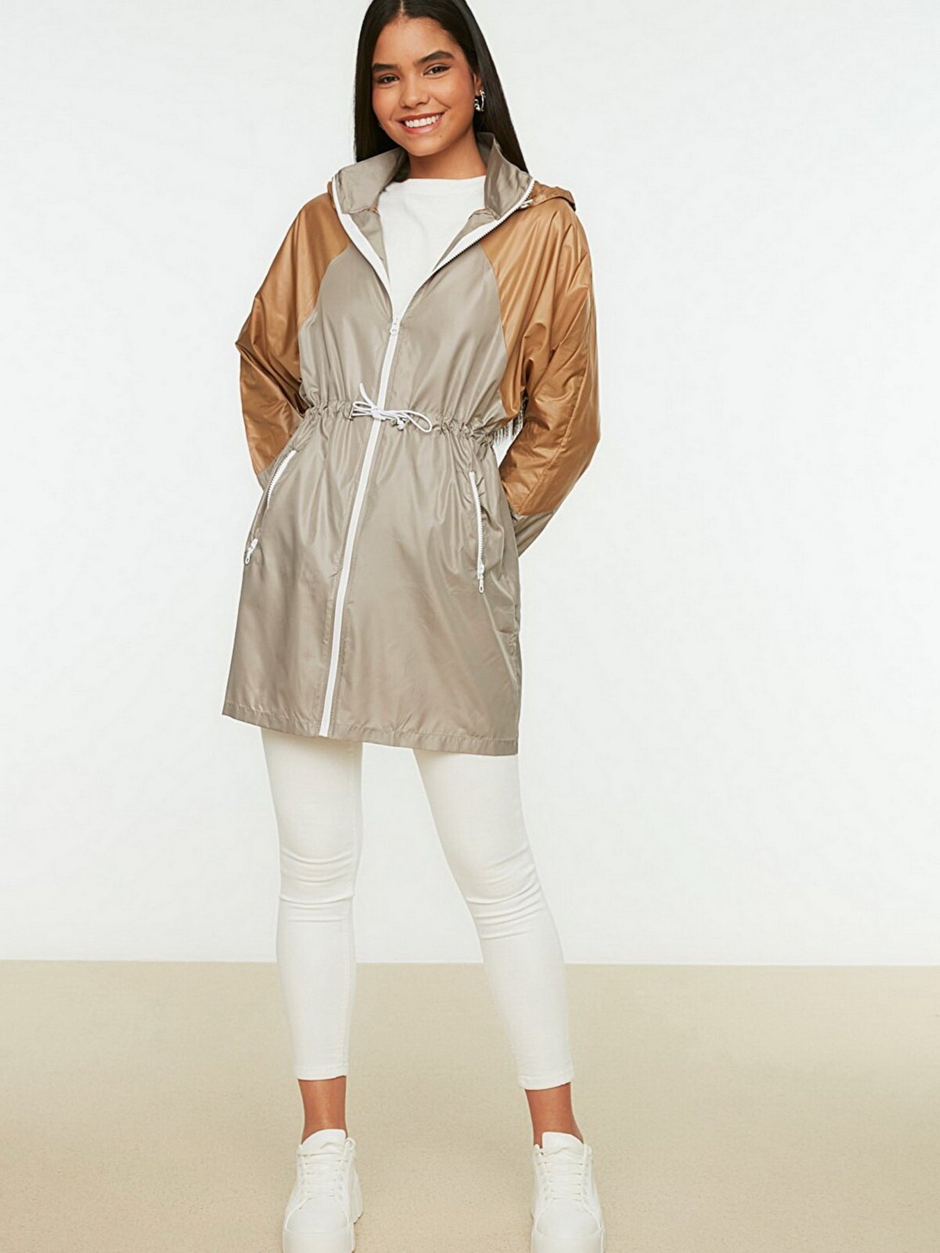 Демисезонная куртка Trendyol модель TCTSS22YR0006/Gri Фото