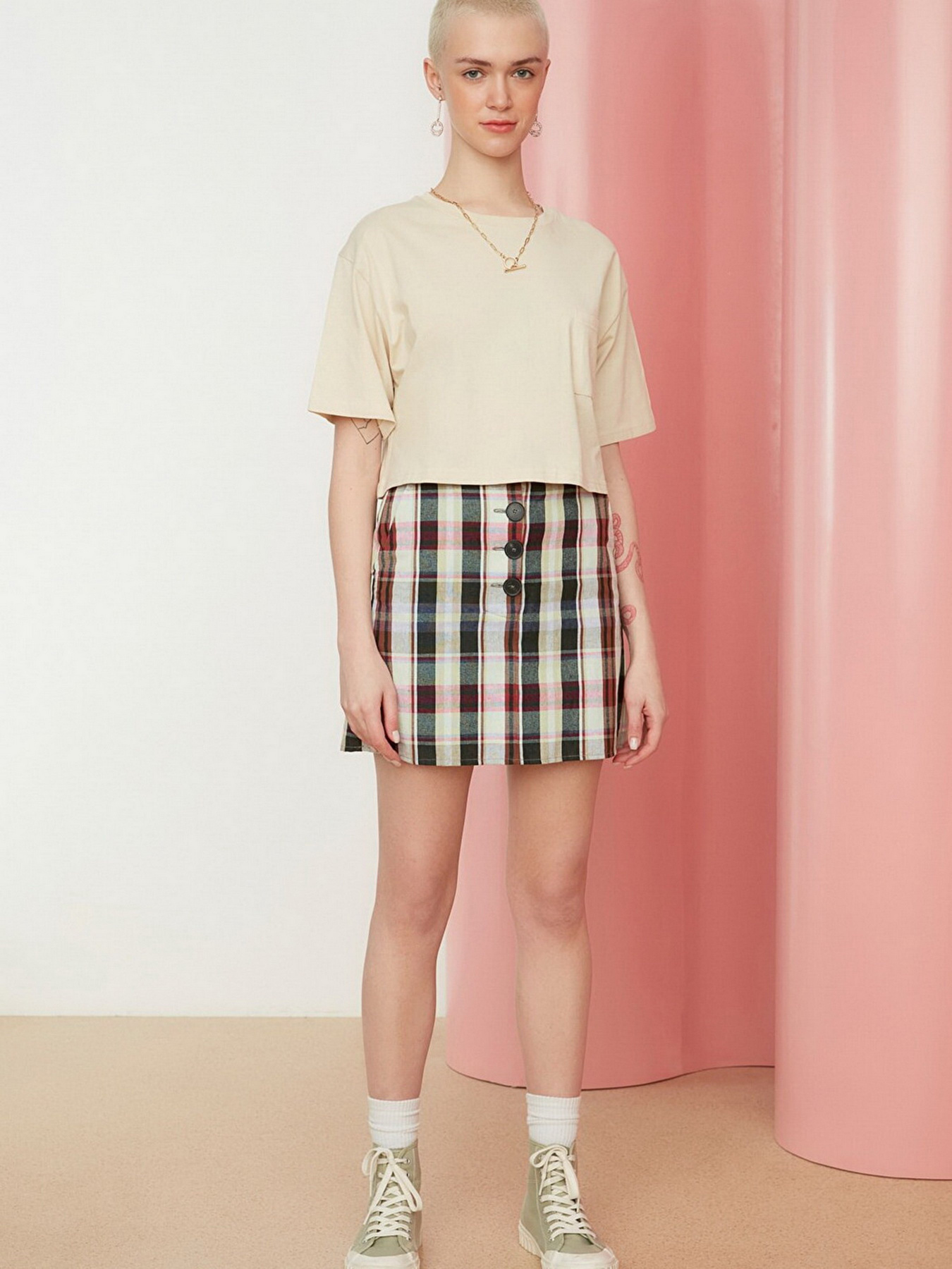 Футболка Trendyol модель TWOSS22TS0690/Acik Bej Фото