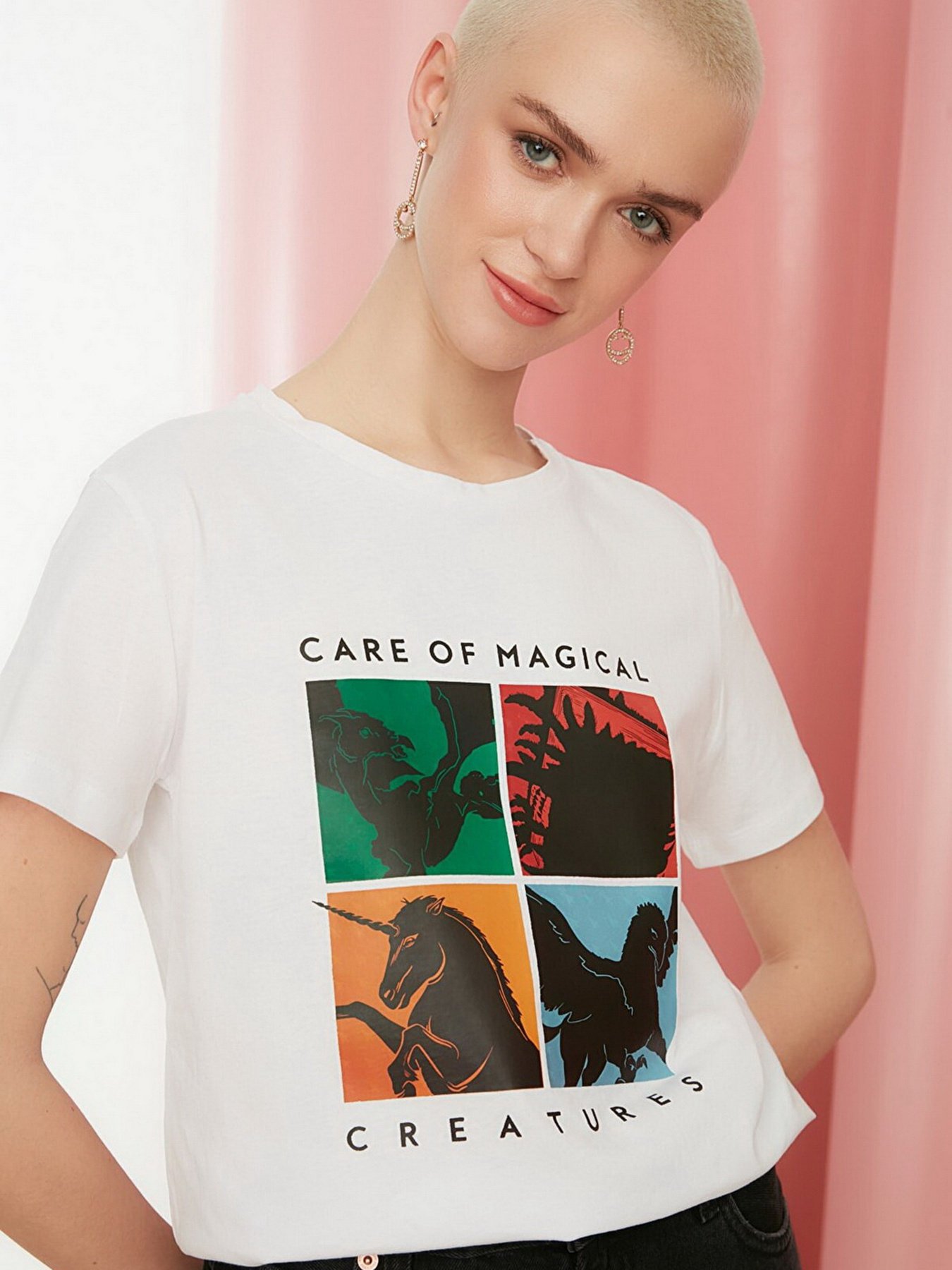 Футболки и поло Trendyol модель TWOSS22TS0045/Beyaz Фото